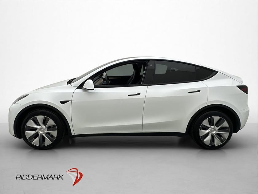 Bild 5 av Tesla Model Y Long Range AWD Svensksåld Autopilot Pano MOMS
