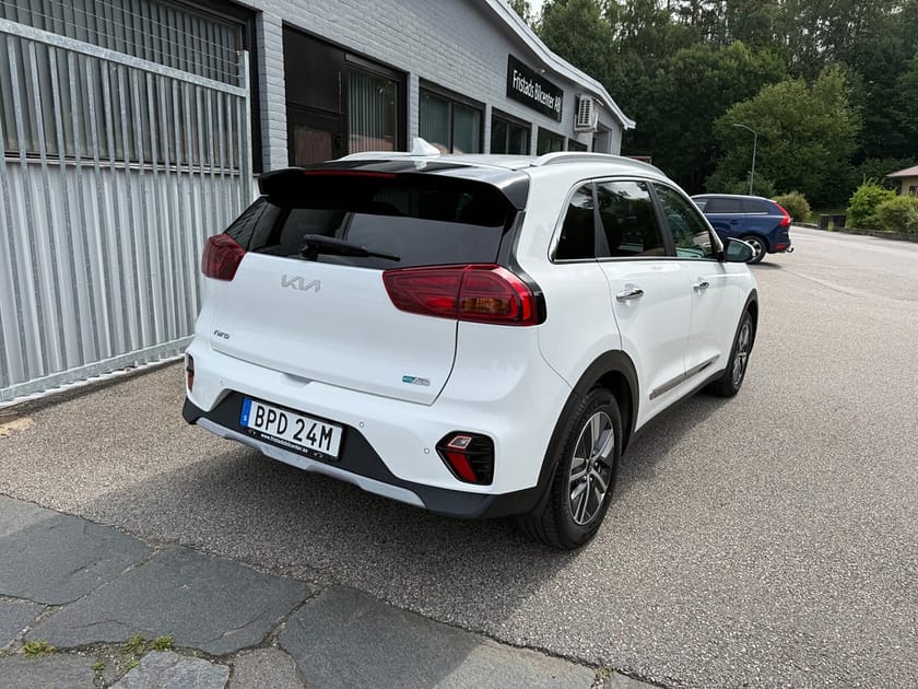 Bild 3 av Kia Niro P-HEV DCT 141HK ADVANCE PLUS / NAVI / VÄRMARE / 4100Mil