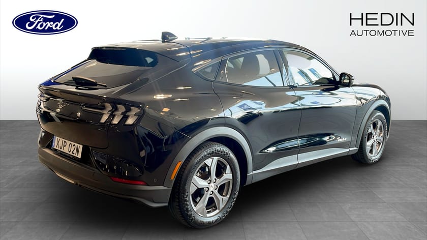Bild 2 av Ford Mustang Mach-E Standard Range RWD SR 269hk Teknikpaket
