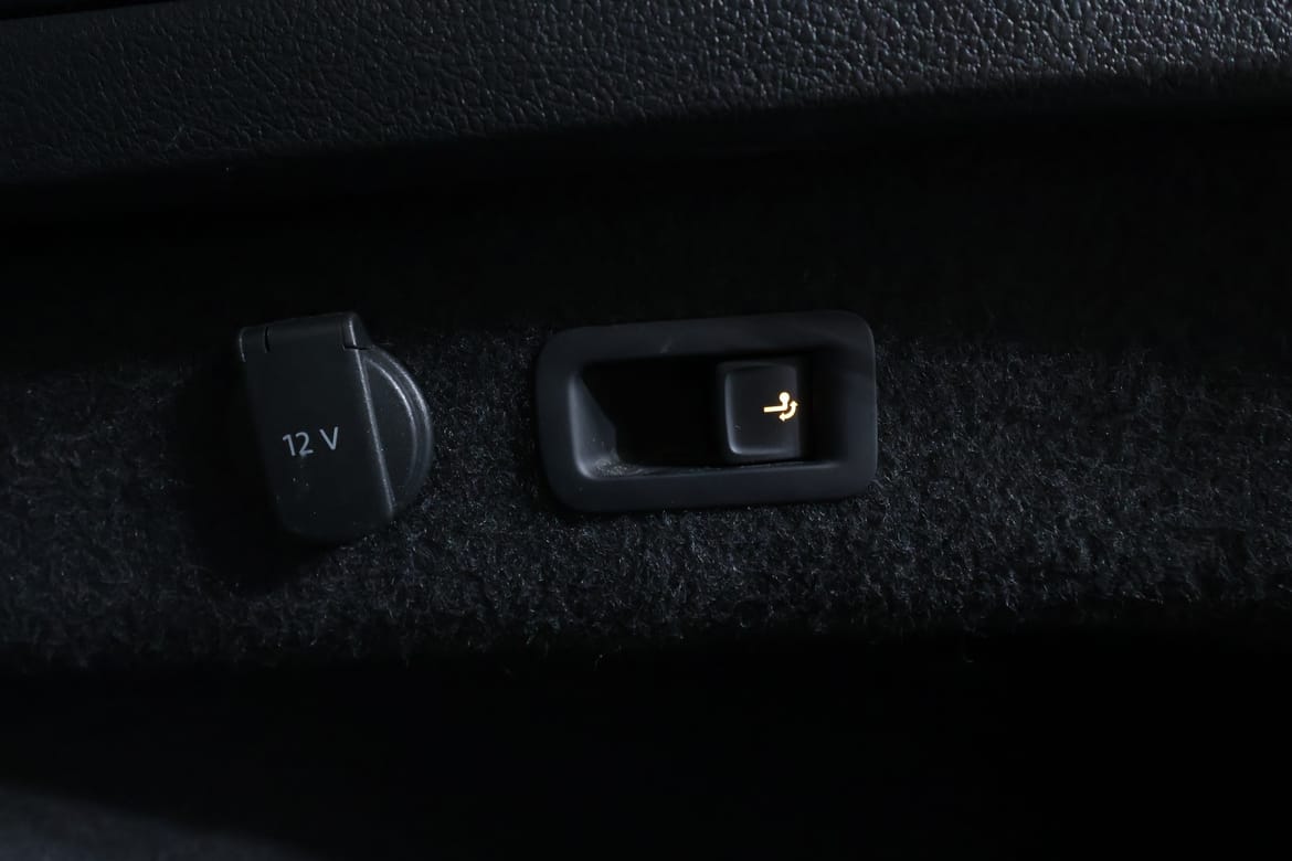 Volkswagen Passat 2018 - miniatyr 16