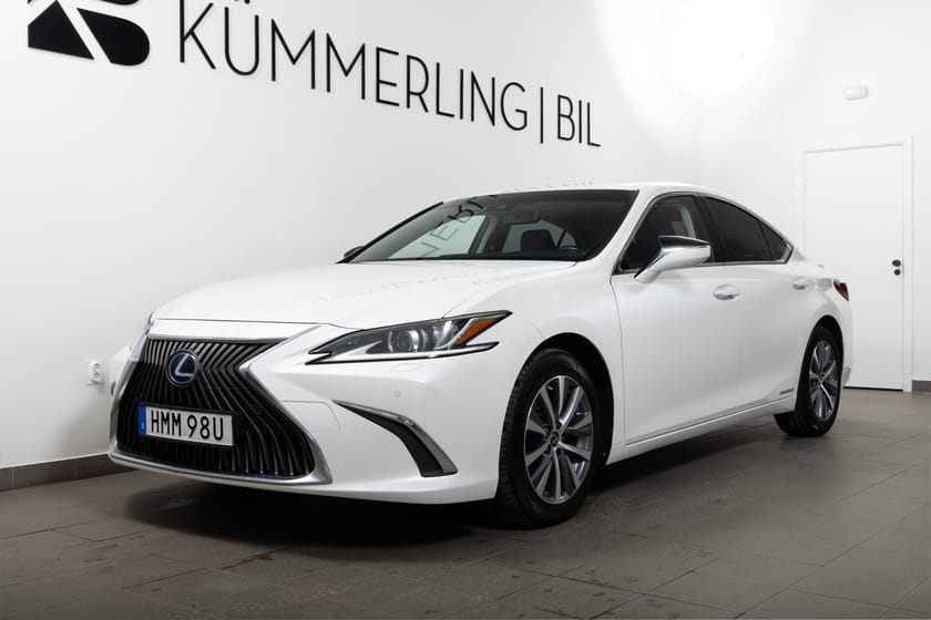 Bild 2 av Lexus ES 300h 2.5 E-CVT 218hk Moms/Glastak/Läder/Elstolar/Bkamera