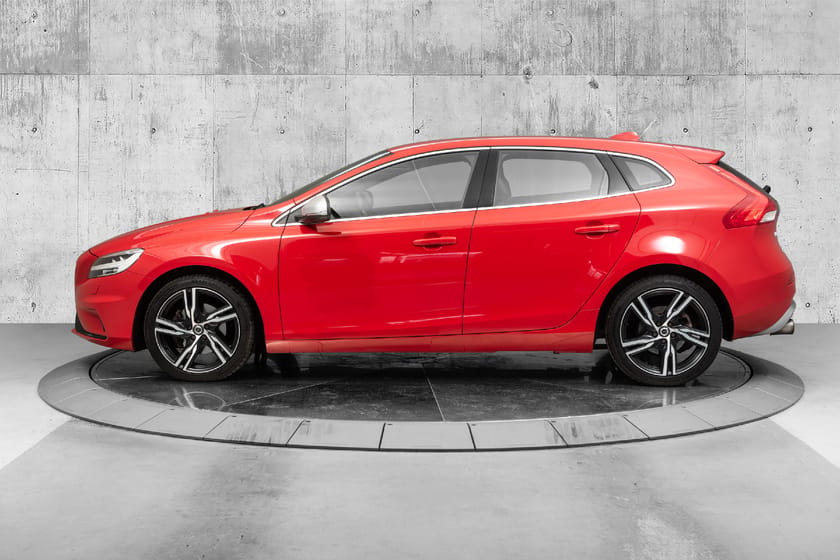 Bilde 3 av Volvo V40 T2 R-design Ryggekamera/Navipro/18/Manuell/Garanti