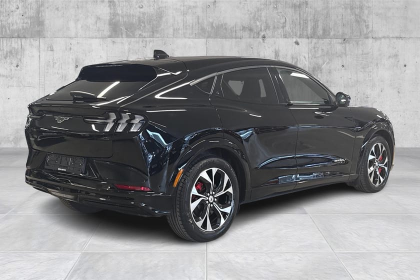 Bilde 3 av Ford Mustang Mach-E Long Range AWD / Premium  / Serviceavtale