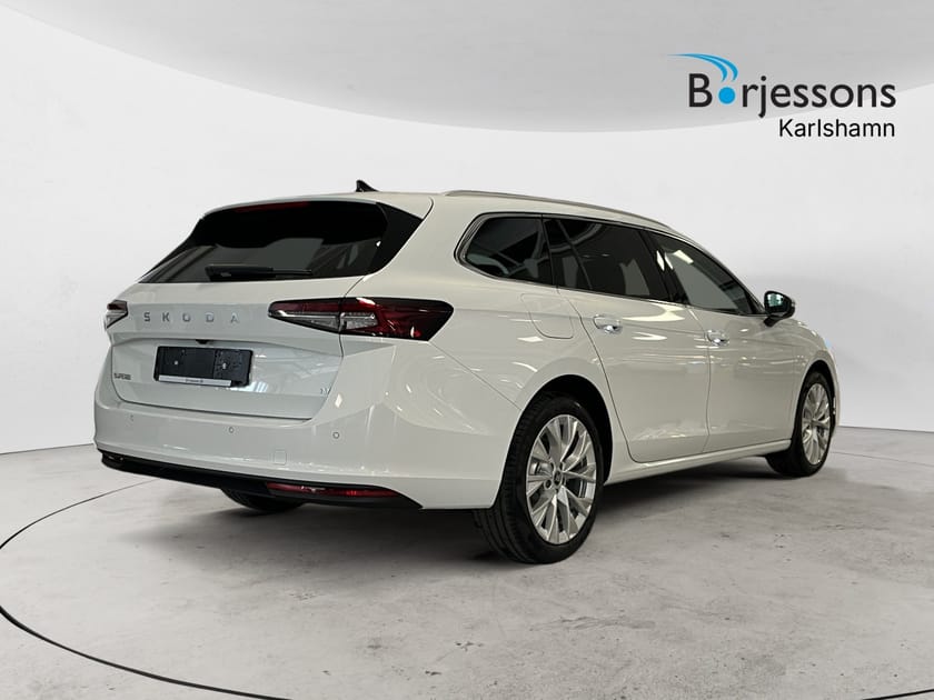 Bild 3 av Škoda Superb iV Kombi Selection 1.5 TSI 204hk