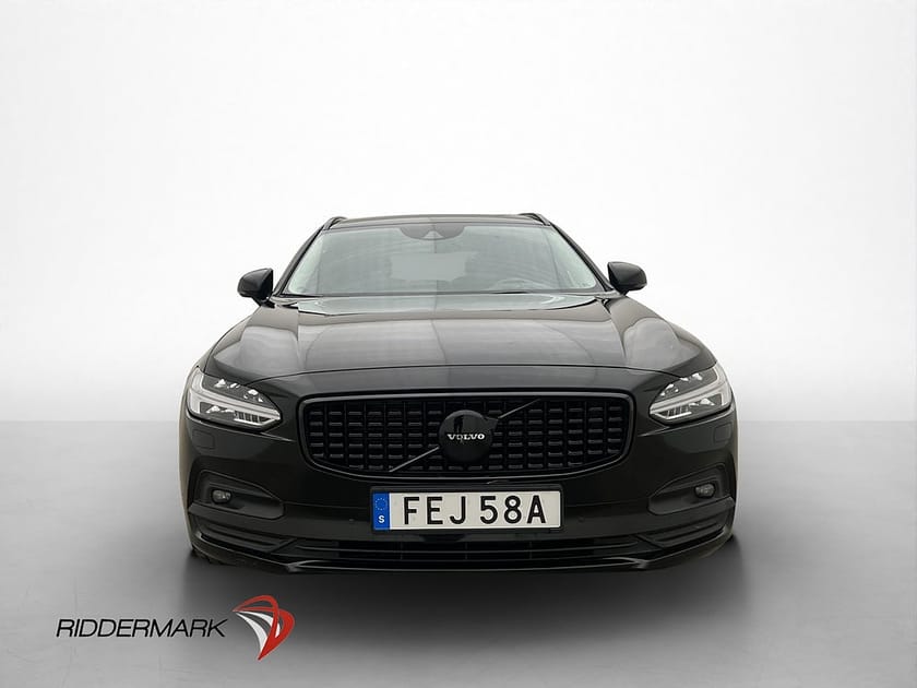 Bild 2 av Volvo V90 B4 197hk Momentum BLIS Drag H/K Navi Kamera