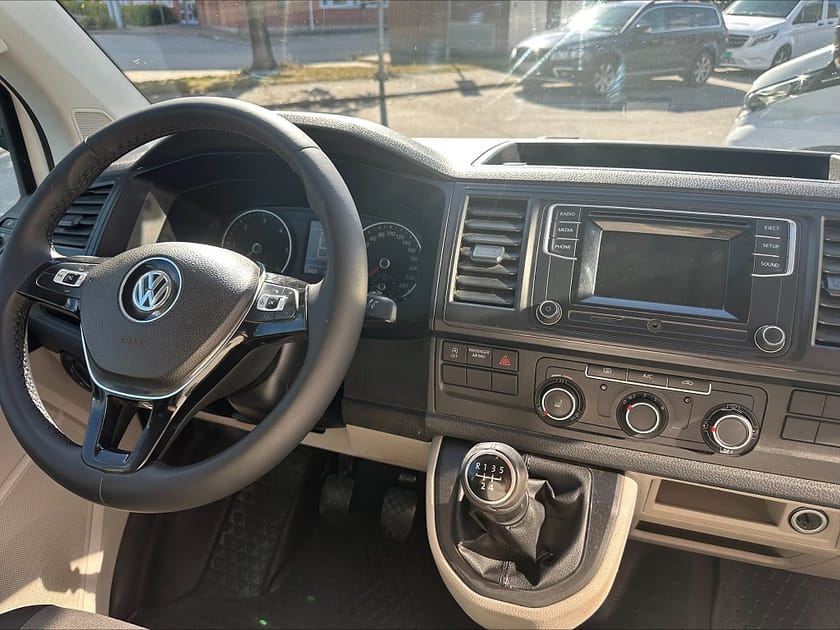 Bild 5 av Volkswagen Transporter Chassi Cab Pickup TDI Flakbil | VÄRMARE | DRAG