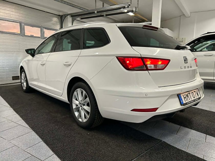 Bild 4 av SEAT Leon ST 1.5 TGI Style Euro 6 130 hk DSG  Drag Panorama