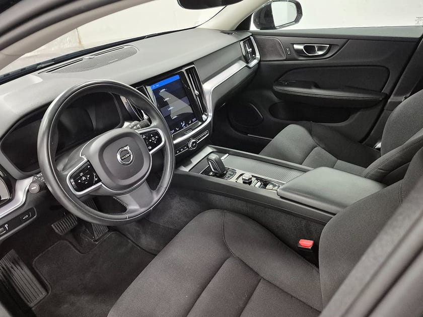 Bild 2 av Volvo V60 Cross Country B4 MILDHYBRID AWD 197HK 4x4 Advanced