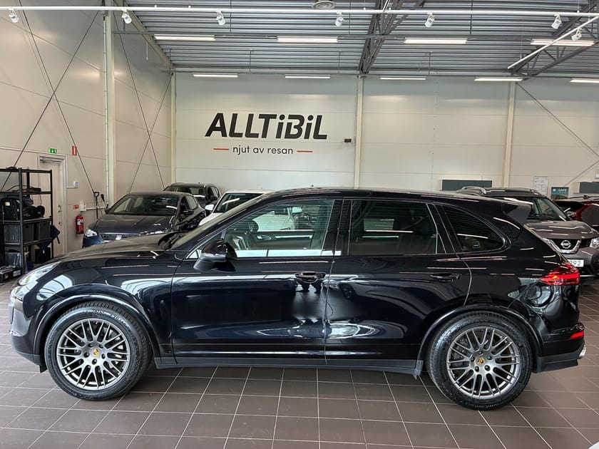 Bild 4 av Porsche Cayenne Diesel TipTronic S Platinum Edition PASM/Värmare/PDLS+