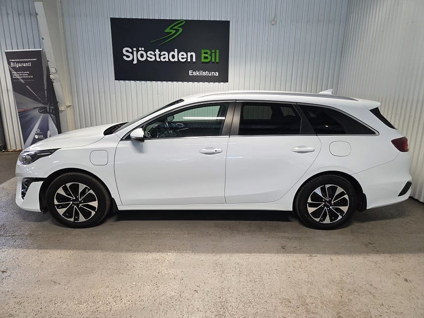 Bild 2 av Kia Ceed Sportswagon Plug-in Hybrid DCT Advance Backkamera