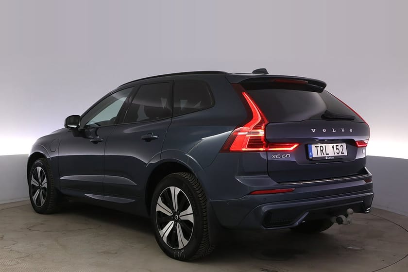 Bild 4 av Volvo XC60 Re T6 AWD Plus Dark Pano Elstol H/K BLIS Drag