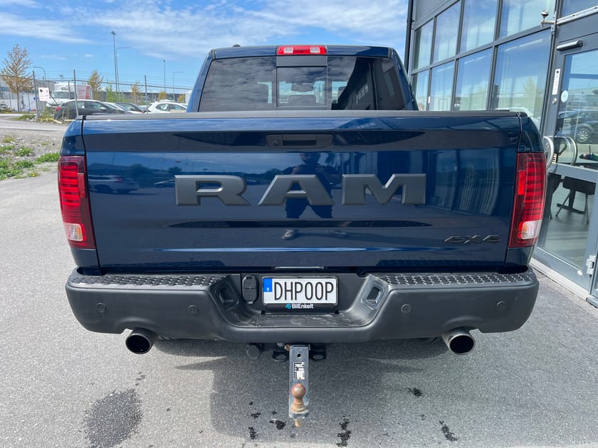 Bild 4 av RAM 1500 Crew Cab 5.7 V8 Hemi 4X4 Warlock Taklucka Moms