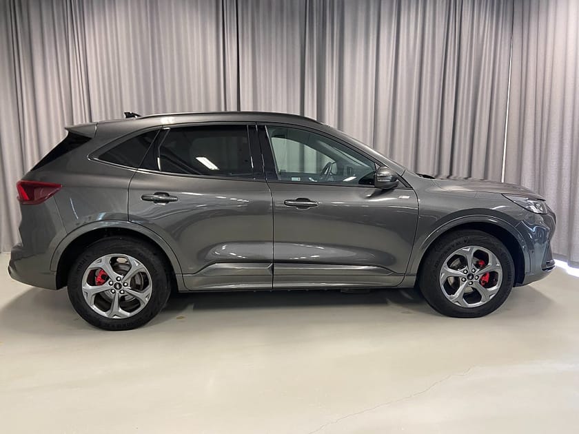 Bild 4 av Ford Kuga Plug-In Hybrid 243hk ST-Line X Drag Navi 360° B&O