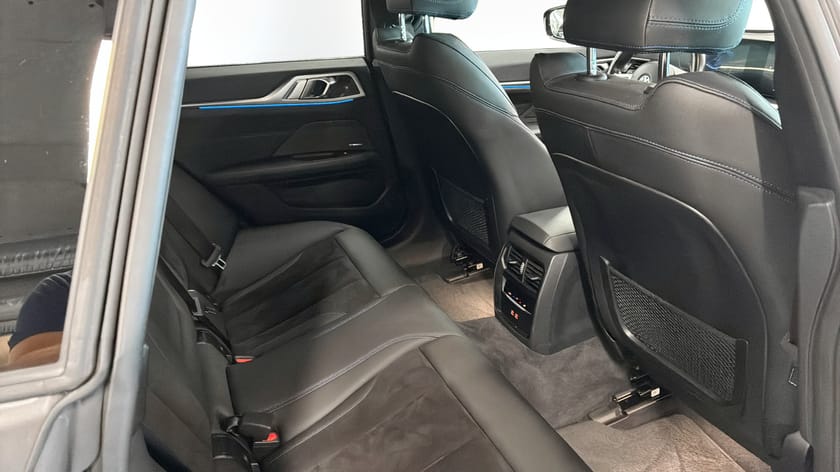 Bild 5 av BMW i4 M50 xDrive Gran Coupé Parking Assist+ Head Up 360° Kamera H/K Drag