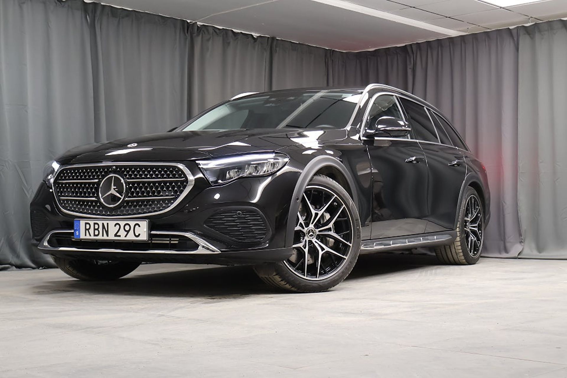 Mercedes-Benz E