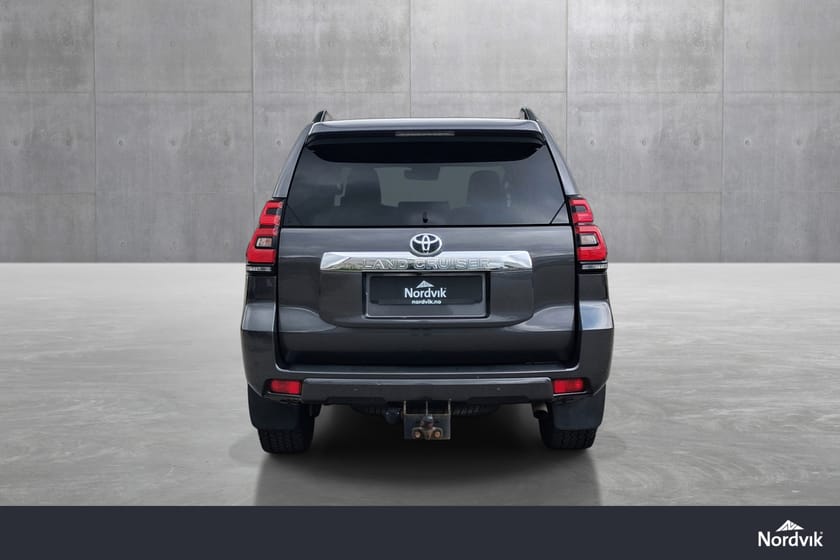 Bilde 4 av Toyota Land Cruiser 5-dørs 2.8D 177hk 4X4 GX