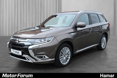 Mitsubishi Outlander PHEV | Instyle+ | 360 | Skinn | Krok