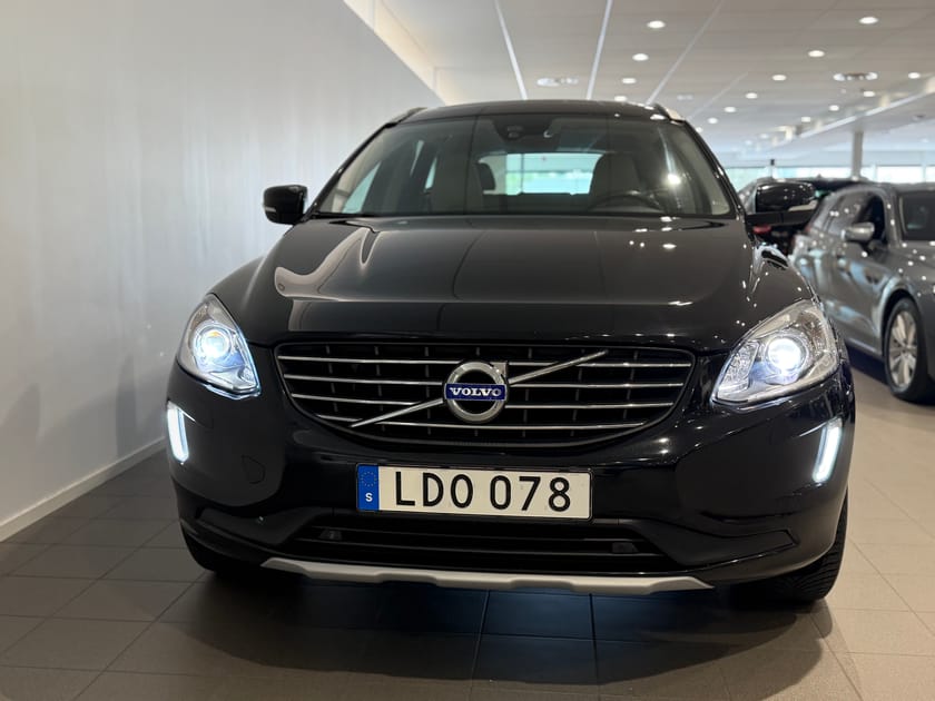 Bild 2 av Volvo XC60 D4 Ocean Race Business E PRO / Panorama tak / Sensorer fram och bak / Minnesstol /