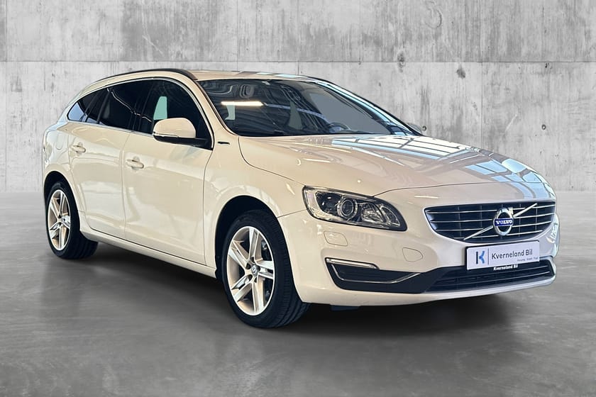 Bilde 3 av Volvo V60 D5/Twin Engine/AWD/Momentum/DAB/BT/NAVI