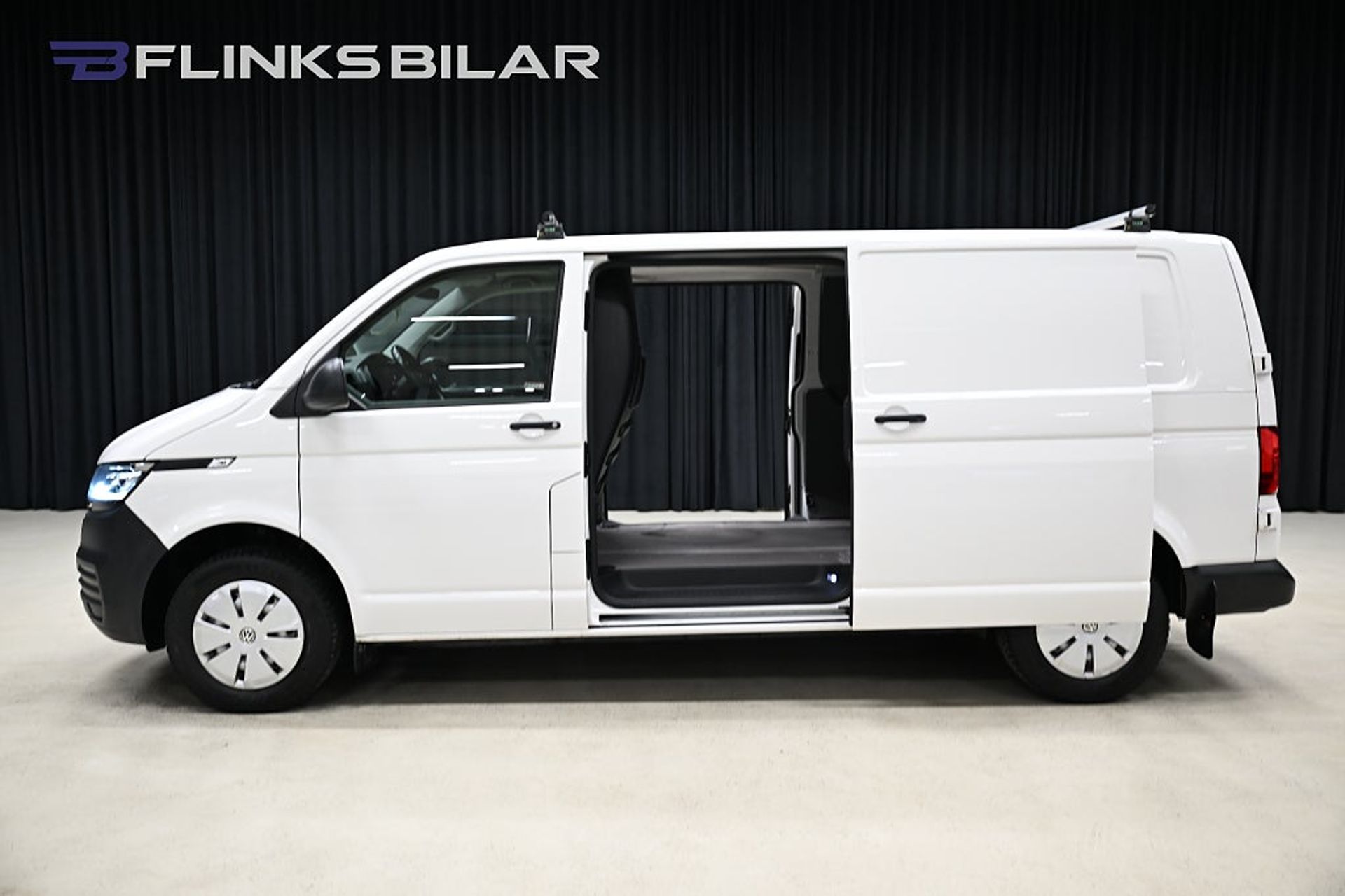 Volkswagen Transporter DSG 150HK L2 2021, bild 2/28