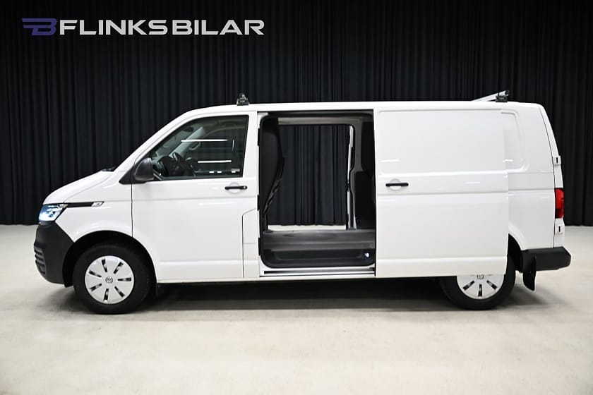 Bild 2 av Volkswagen Transporter DSG 150HK L2|Dubbeldörr|LED|Drag|Värmare|Uppvärmt-skåp