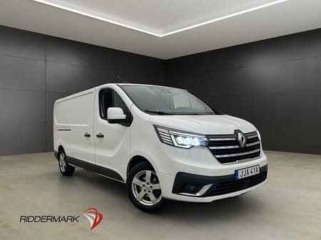 Renault Trafic Skåpbil L2 Värmare Dragkrok LED B-Kamera CARPLAY Moms