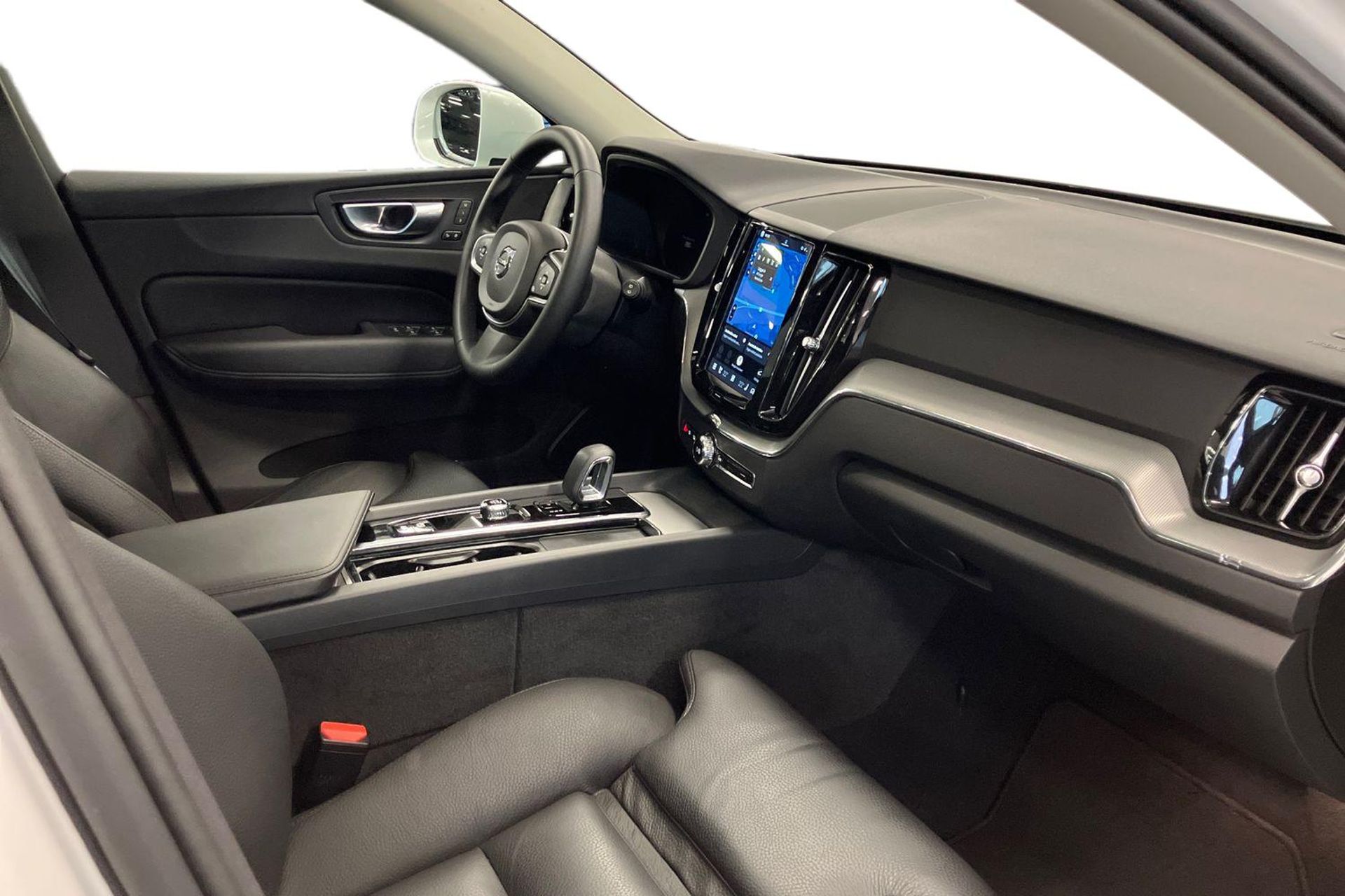 Volvo XC60 Recharge T6 Core Edt 2024, bild 7/10