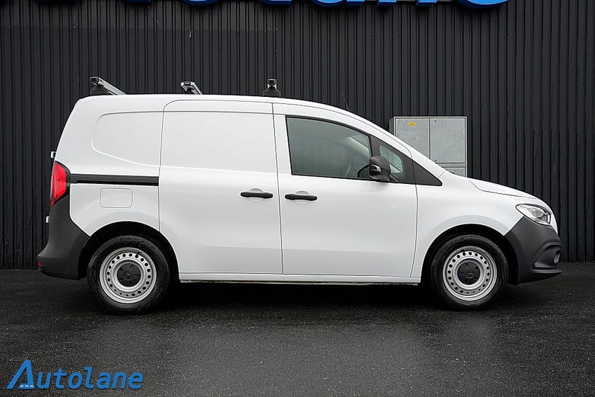Bild 3 av Mercedes-Benz Citan 110 CDI DCT CarPlay,Dragkrok,Kamera,Innredning 95hk