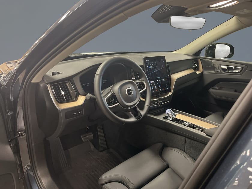 Bild 5 av Volvo XC60 T6 AWD Plus Dark Nordic Edition//Harman Kardon//