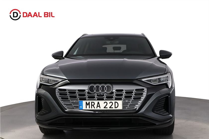 Bild 2 av Audi Q8 Sportback 55 e-tron quattro SB 114 kWh 408HK S-LINE DRAG 4-ZON