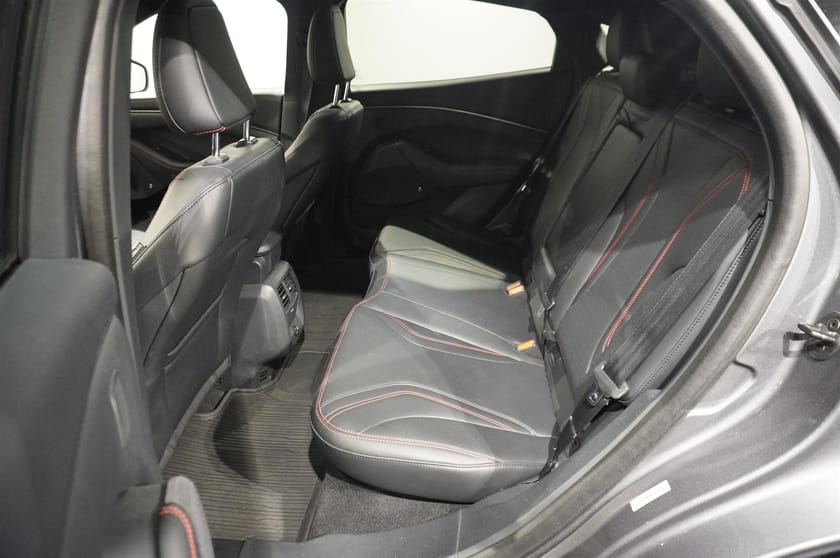 Bild 5 av Ford Mustang Mach-E Long Range AWD Teknikpaket