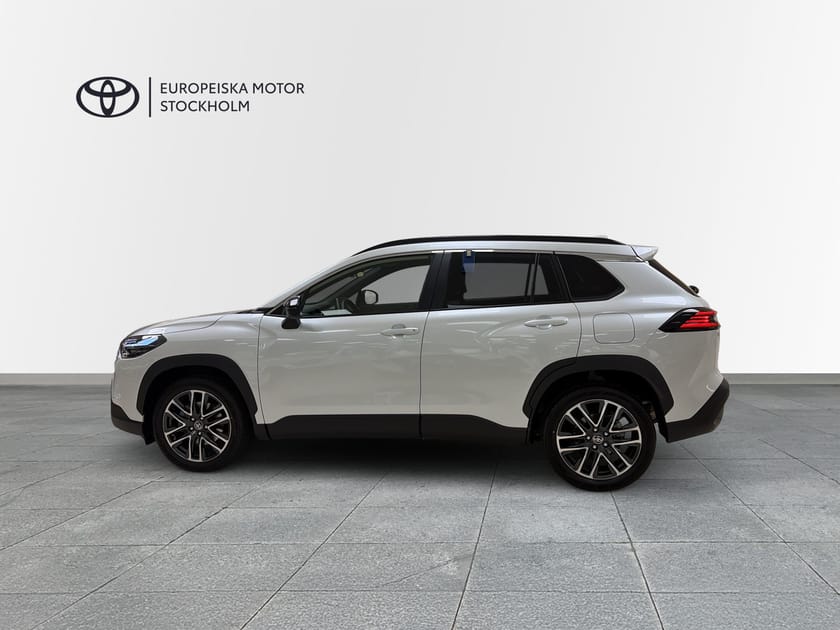 Bild 3 av Toyota Corolla Cross Hybrid AWD-i 2,0 STYLE V-HJUL