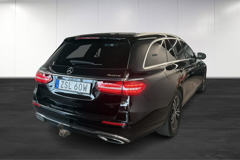 Bild 4 av Mercedes-Benz E 220 T d 4MATIC Minnespaket, drag, farthållare, backkamera