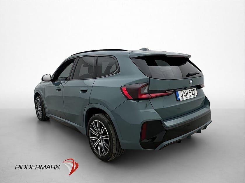 Bild 5 av BMW iX1 xDrive30 M Sport HUD 360° Skinnklädsel MOMS