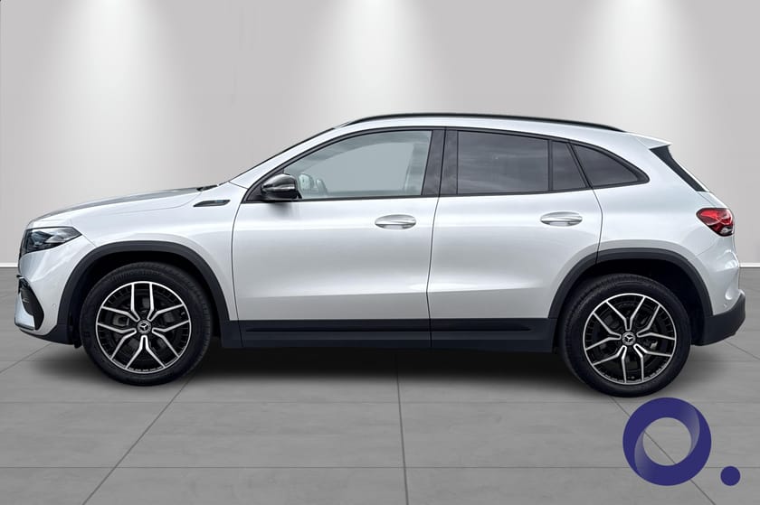 Bilde 3 av Mercedes-Benz EQA 300 4MATIC AMG || Distronic || Nattpakke || Memory