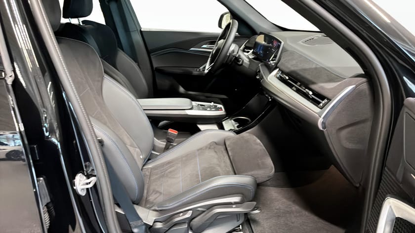 Bild 3 av BMW X1 xDrive25e M Sport Comfort Access Rattvärme Drag