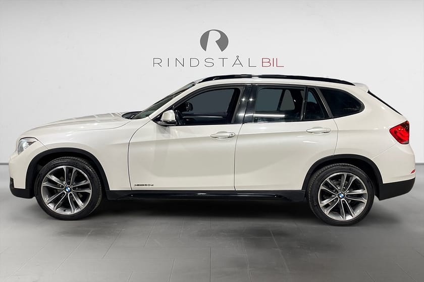 Bild 4 av BMW X1 xDrive20d 184HK AUT DRAG NAVI PDC PANO NYSERV 0.51L/MIL