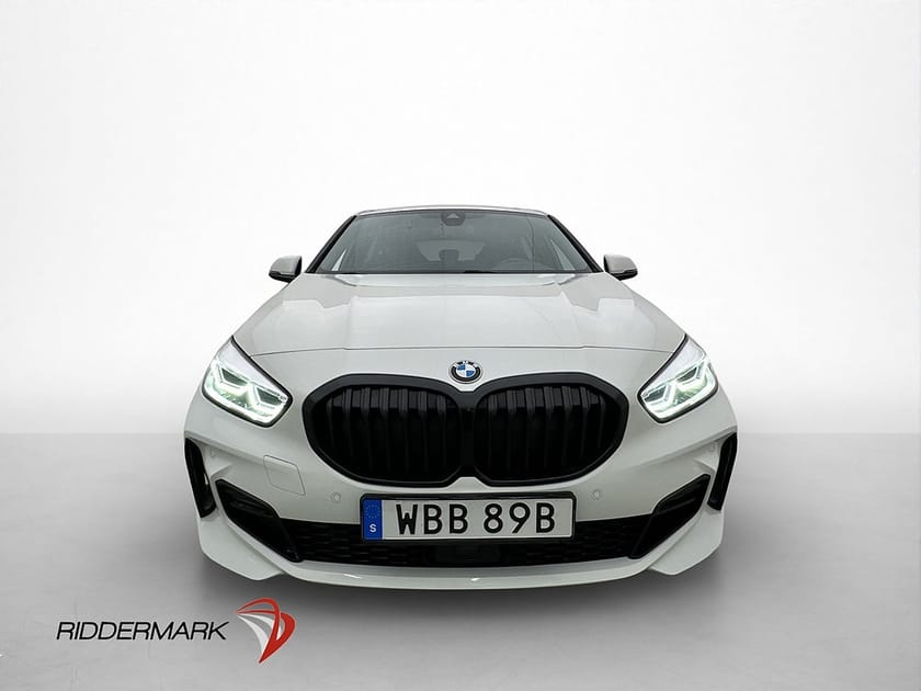 Bild 2 av BMW 118i 136hk M Sport HiFi Rattvärme PDC LED Moms