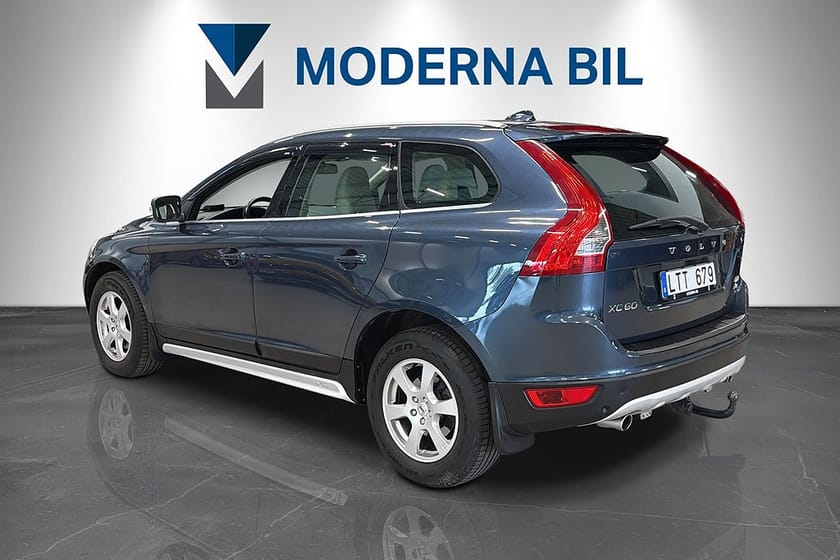 Bild 4 av Volvo XC60 D3 AWD Summum 163hk Dragkrok HuD Skinn PDC Nybesiktad