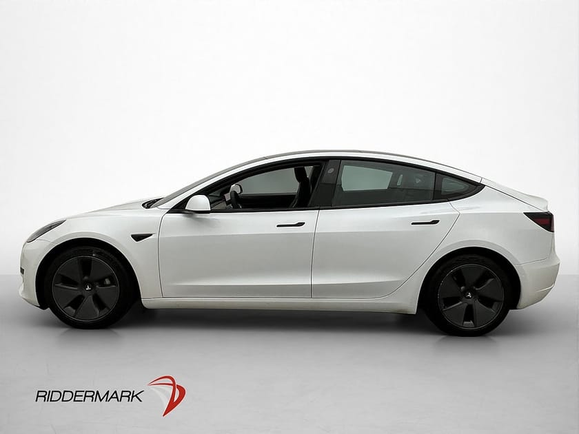 Bild 5 av Tesla Model 3 Standard Range Plus 325hk Pano Värmepump Drag
