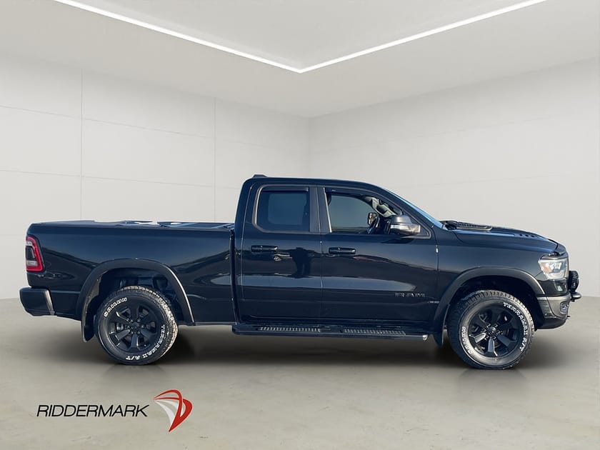 Bild 2 av RAM 1500 Quad Cab Dodge Rebel 5.7 4x4 Drag Skinn Taklucka