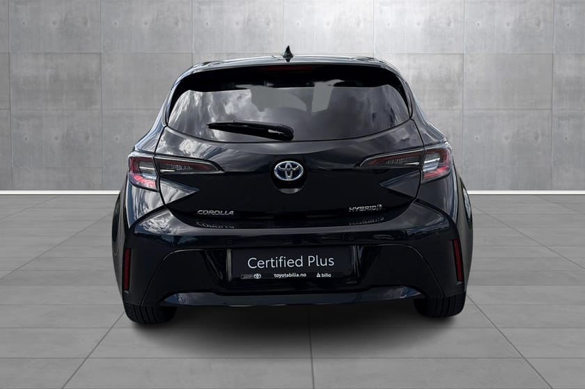 Bilde 4 av Toyota Corolla Hybrid 1,8l Active Tech Svart, navi, cruise, kamera