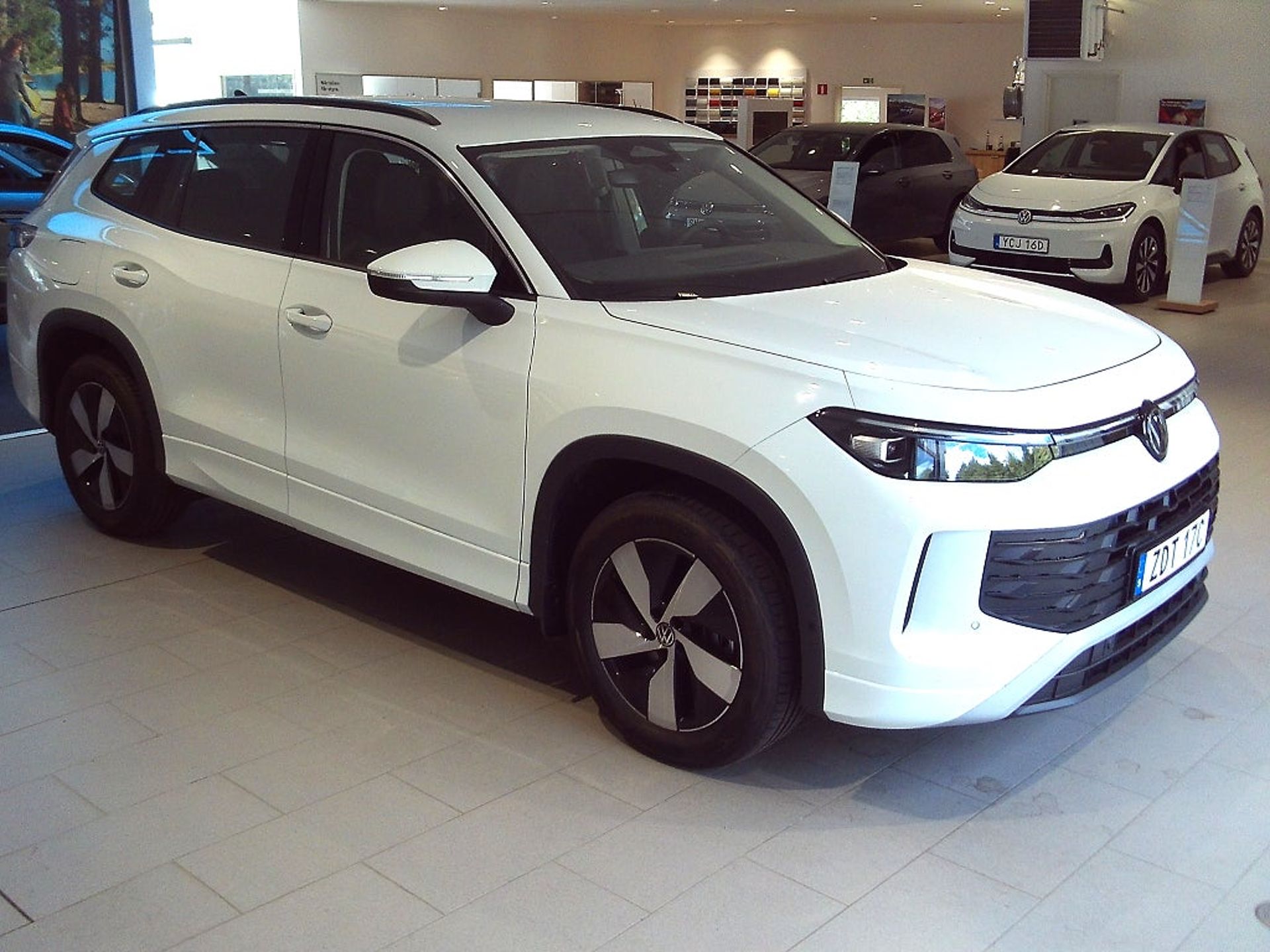 Volkswagen Tayron 2025, bild 2/4