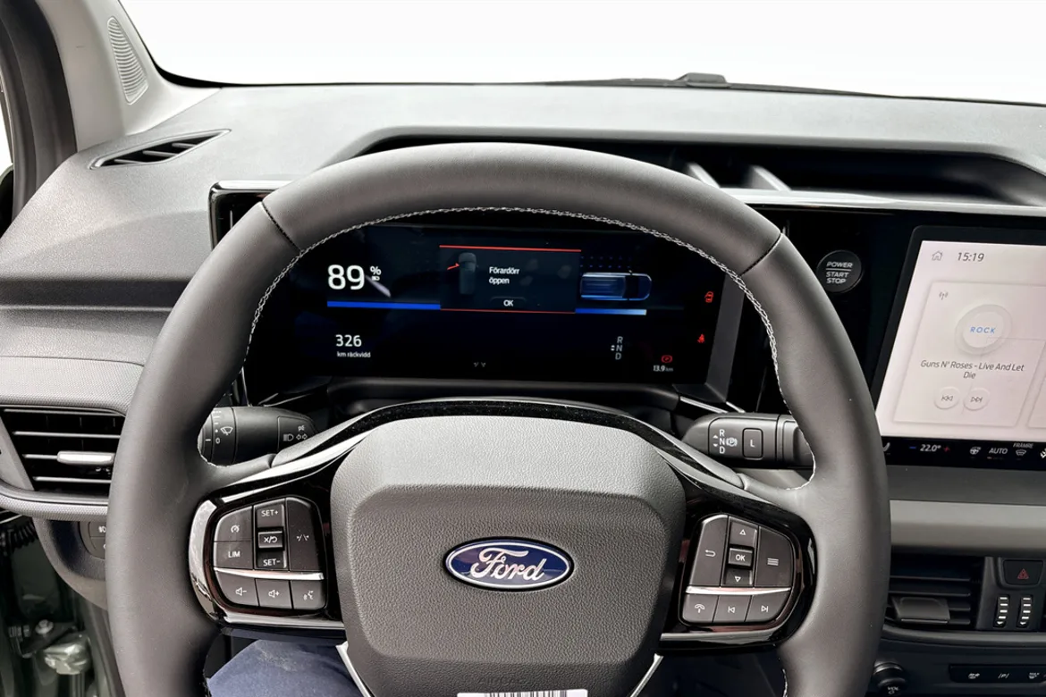 Ford E-Transit Courier