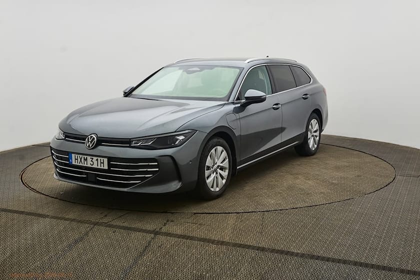 Bild 1 av Volkswagen Passat Variant eHybrid 9 272HK Business|DRAG|VÄRMARE|