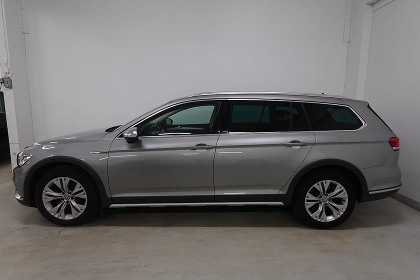 Bild 3 av Volkswagen Passat Alltrack 2.0 TDI SCR 4M Värmare Adp-farthållare Drag