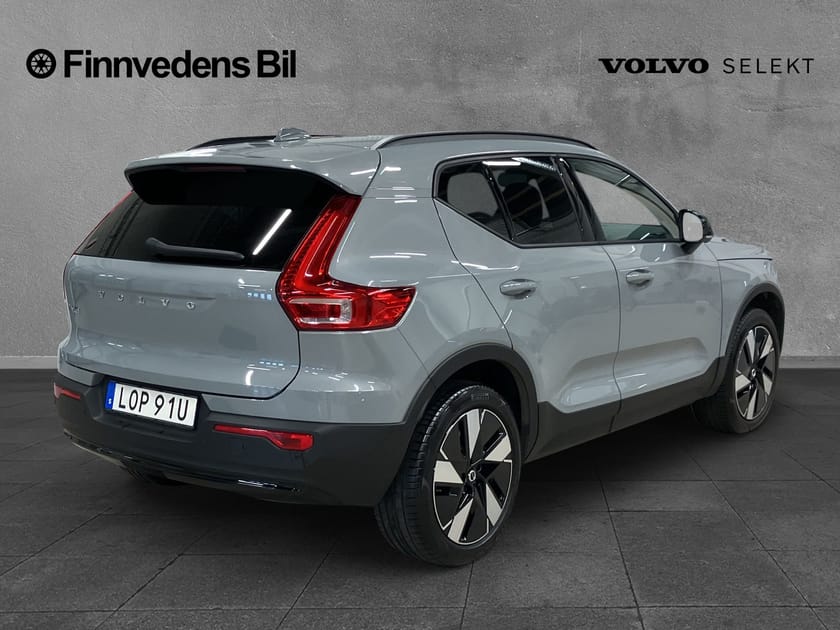 Bild 4 av Volvo EX40 Single Motor Extended Range R Core SE