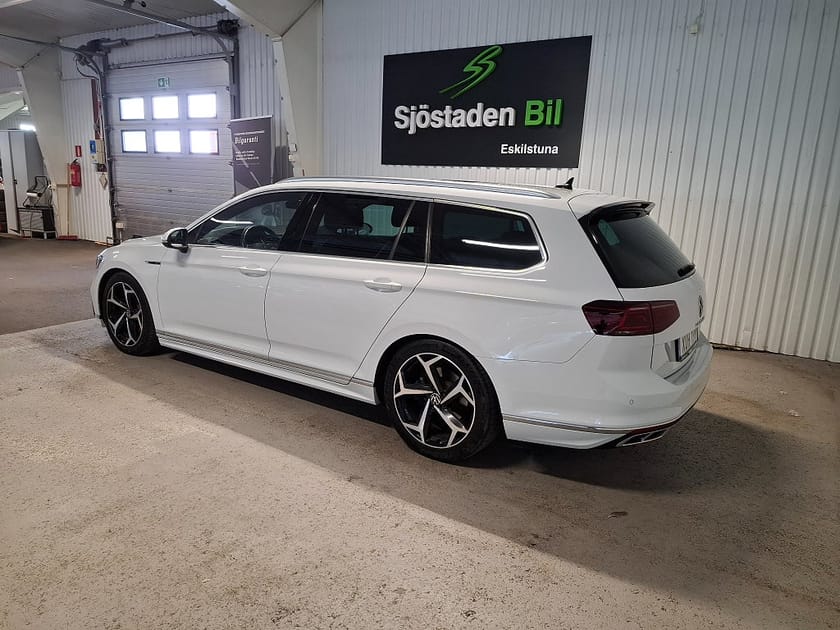 Bild 5 av Volkswagen Passat Sportscombi SC 2.0 TDI 4M Cockpit/R-Line/Värmare/Drag/Nav