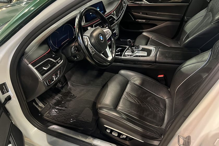 Bild 4 av BMW 750d xDrive 750 M Sport Massage Head Up
