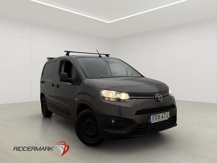 Bild 1 av Toyota ProAce City proace-city 1.5D Värmare Drag B-Kamera CARPLAY Moms